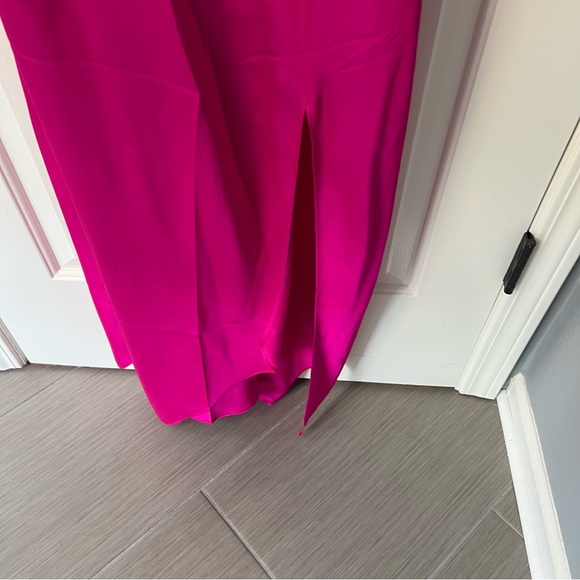 Express cowl neck pink maxi dress w/ slit and adjustable straps. SIZE small - Picture 4 of 7